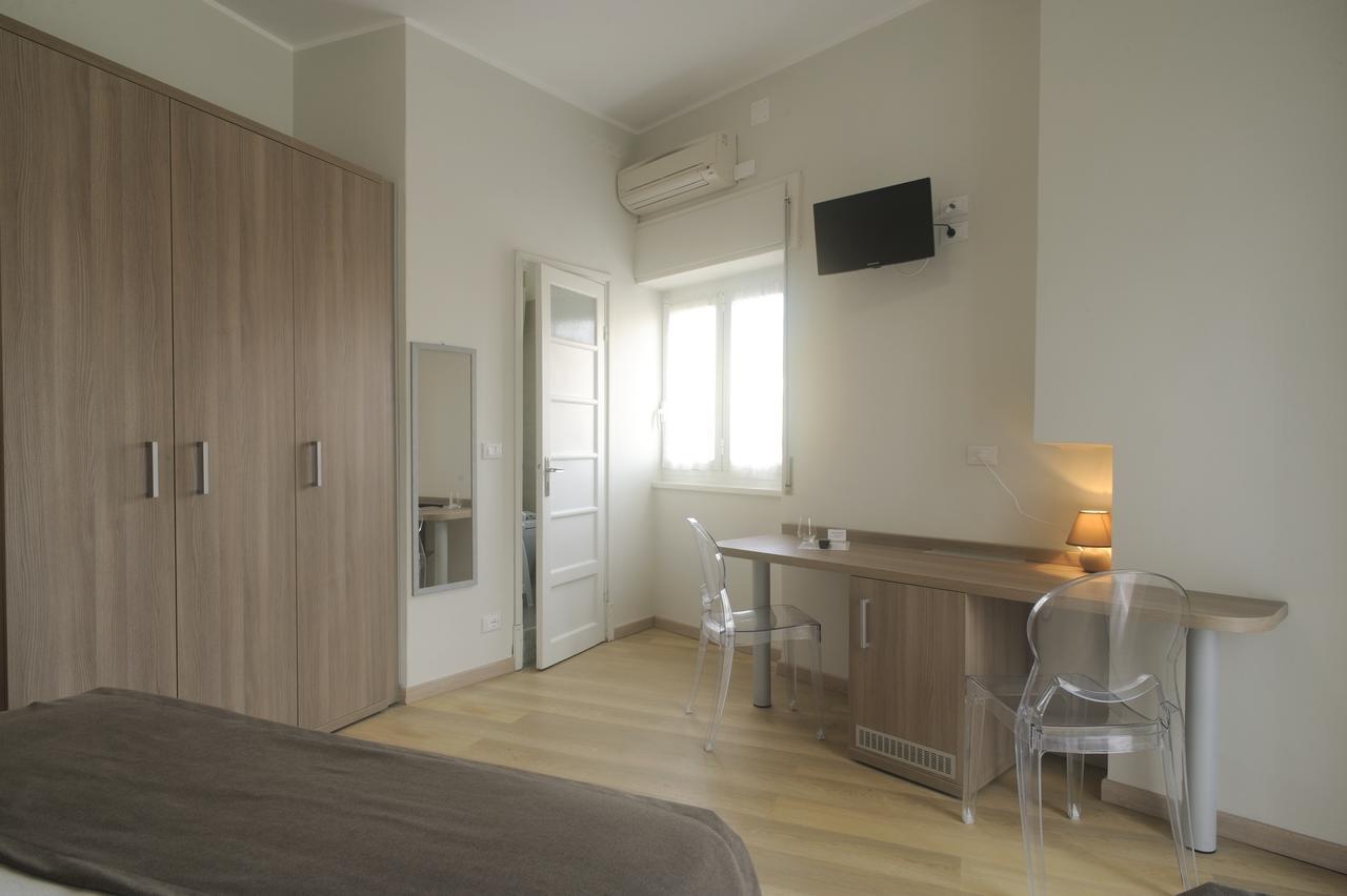 Albergo Anita Алассио Экстерьер фото